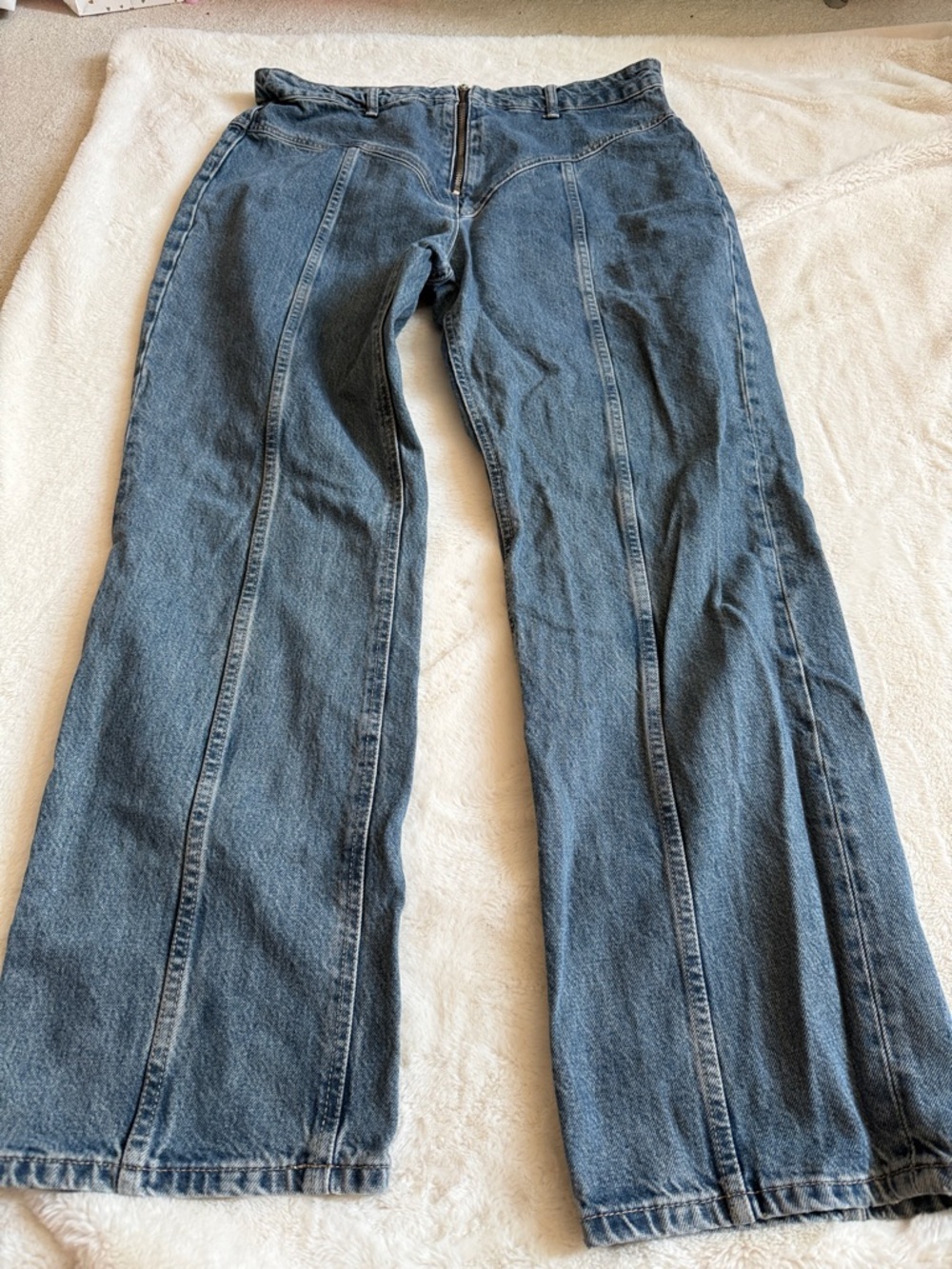 Bundle of Four Denim & Rust Jeans - Light Wash + Red - Picture 2 of 15